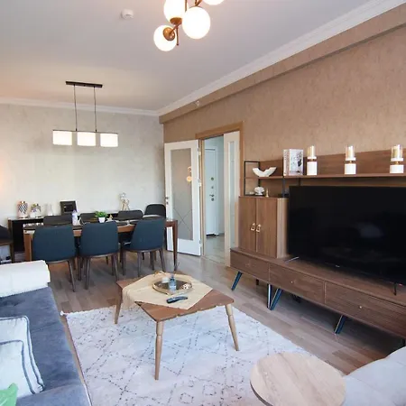 Charming 3bdr In The Heart Of Halkal Merkez * Estambul